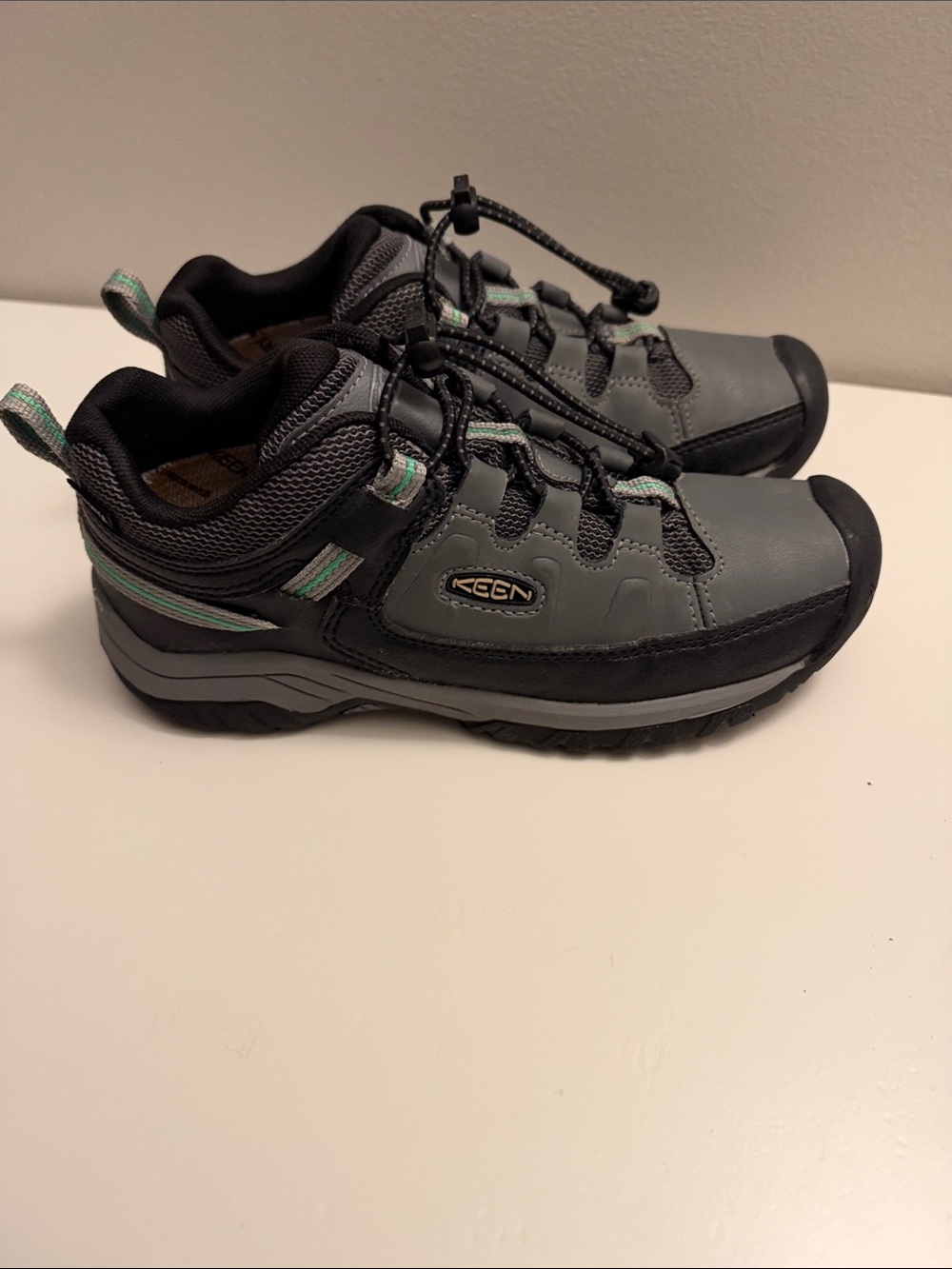 Keen Kids Gray and Mint Lace-Free Sneakers